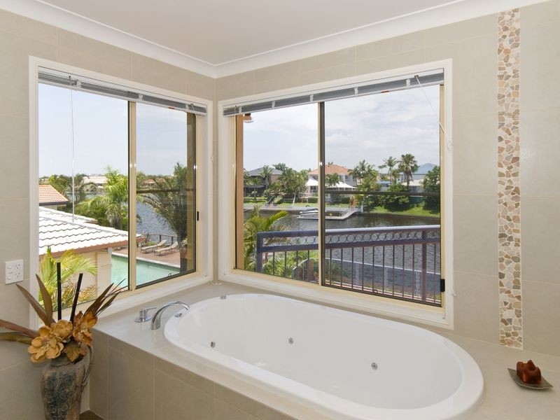 3 Montego Court, Mermaid Waters QLD 4218