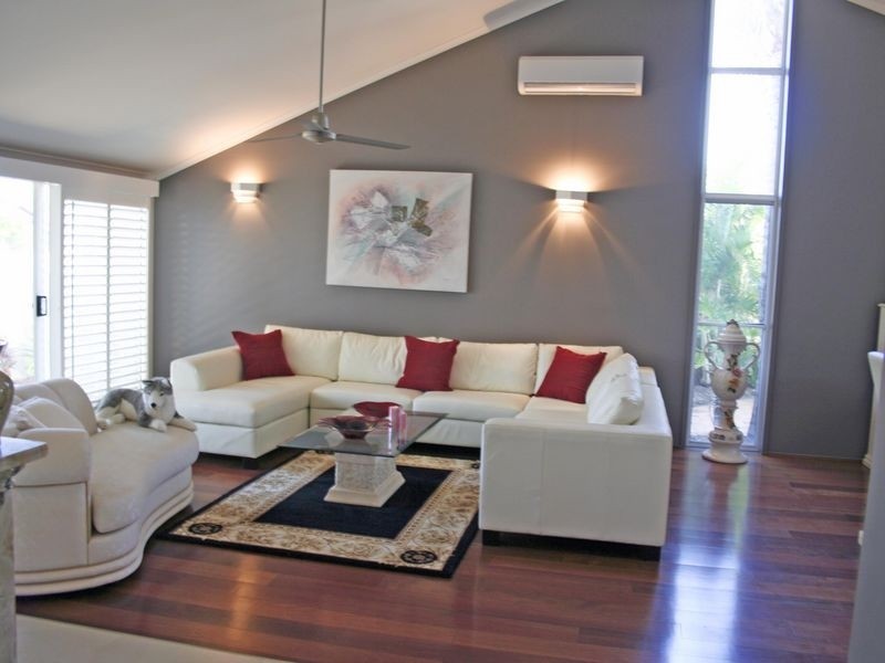 2 Salamander Court, Mermaid Waters QLD 4218