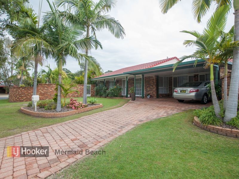 17 Turtle Street, Mermaid Waters QLD 4218