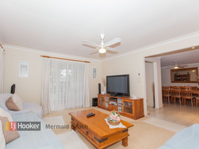 17 Turtle Street, Mermaid Waters QLD 4218