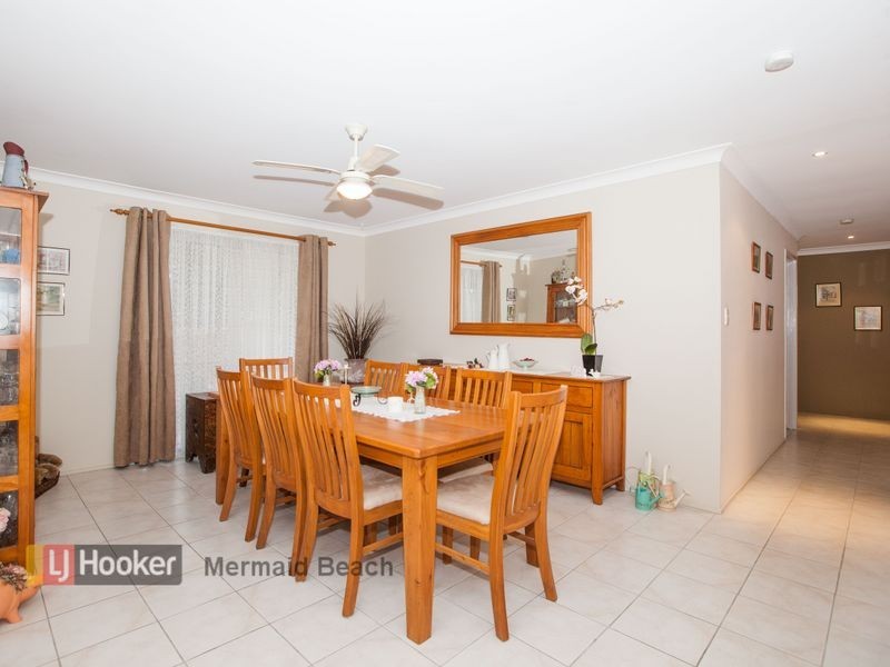 17 Turtle Street, Mermaid Waters QLD 4218