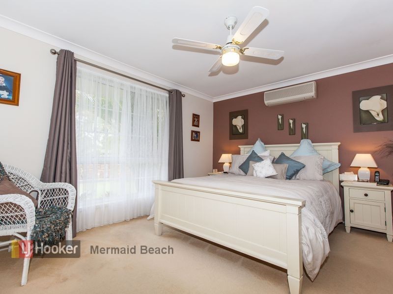 17 Turtle Street, Mermaid Waters QLD 4218