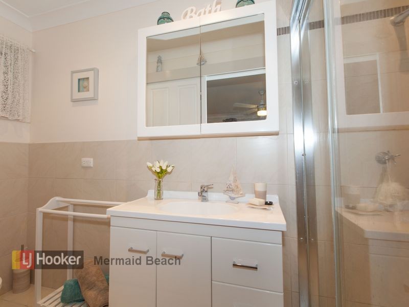 17 Turtle Street, Mermaid Waters QLD 4218