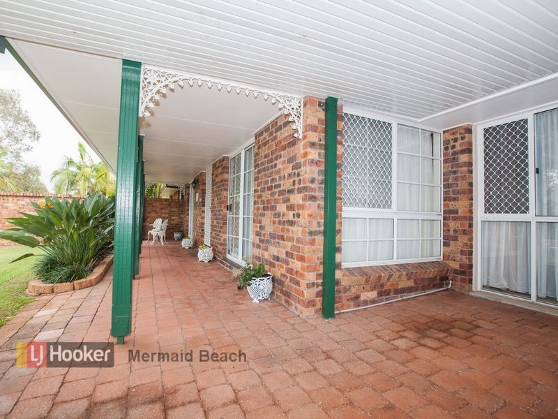 17 Turtle Street, Mermaid Waters QLD 4218