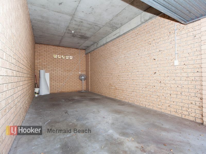 6/6 Angie Court, Mermaid Waters QLD 4218