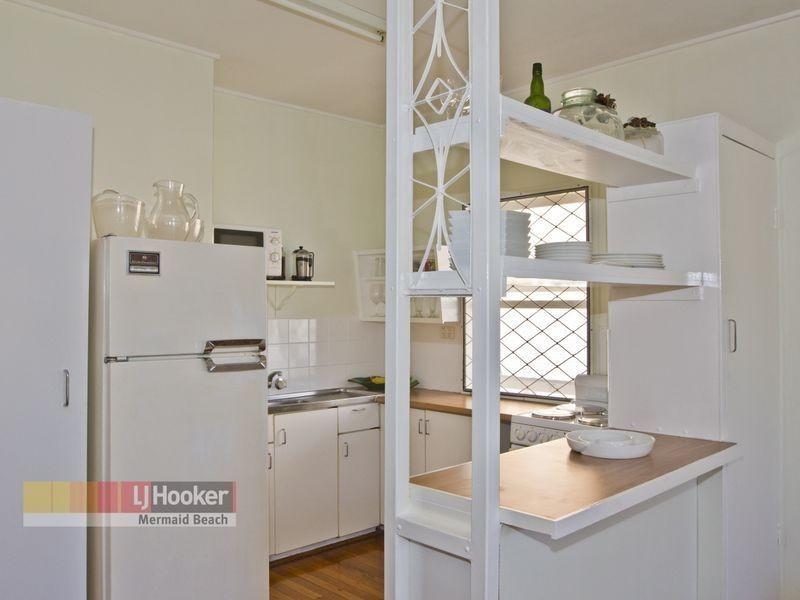 18 Francis Street, Mermaid Beach QLD 4218