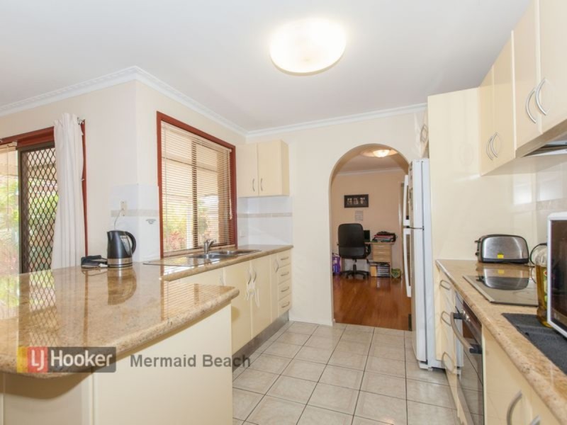 19 Oceanic Drive, Mermaid Waters QLD 4218