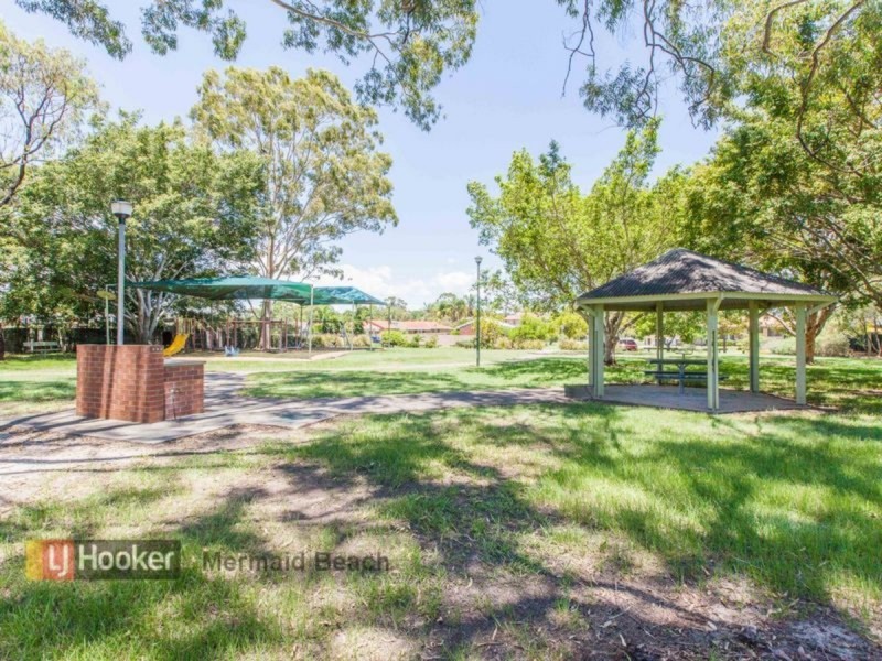 19 Oceanic Drive, Mermaid Waters QLD 4218