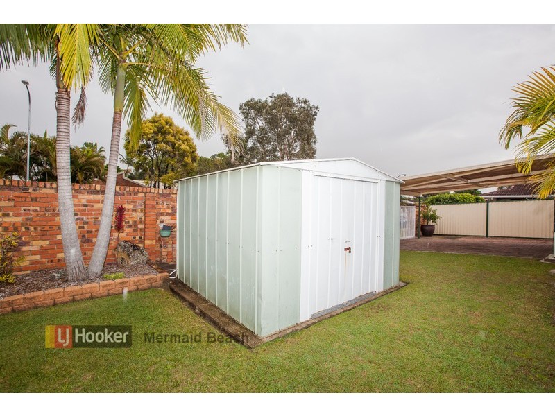 17 Turtle Street, Mermaid Waters QLD 4218