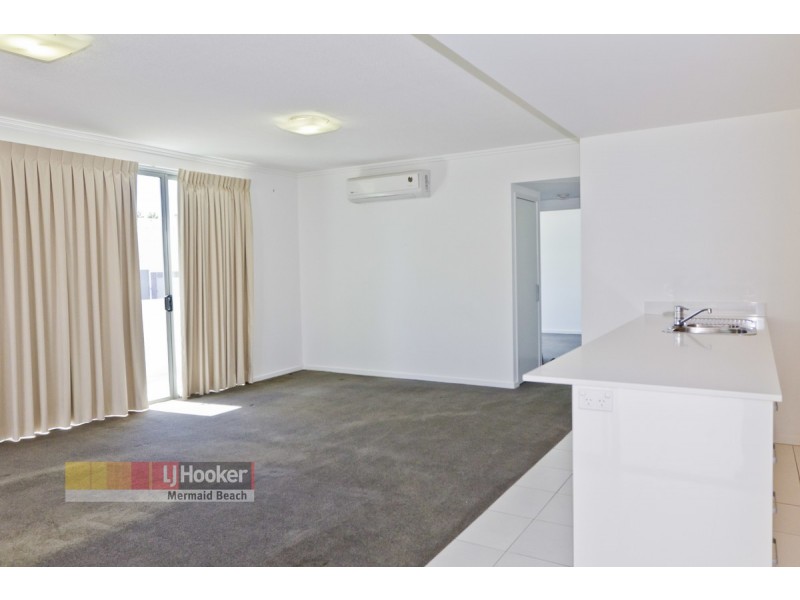 27/2 Gaven Crescent, Mermaid Beach QLD 4218