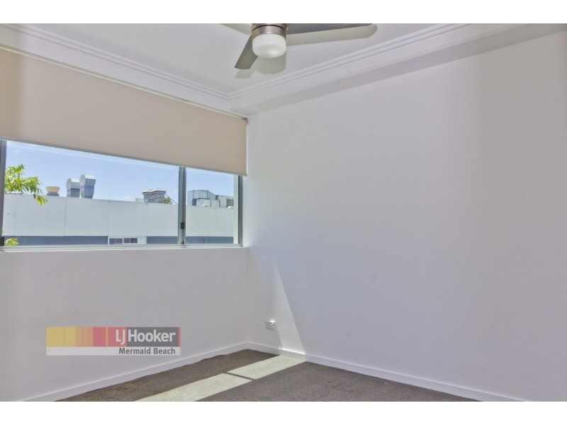 27/2 Gaven Crescent, Mermaid Beach QLD 4218
