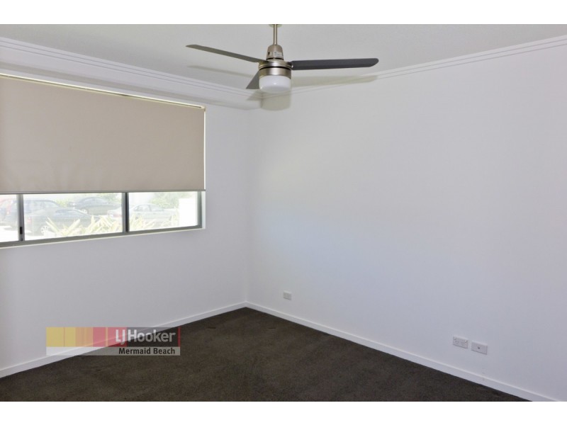 27/2 Gaven Crescent, Mermaid Beach QLD 4218