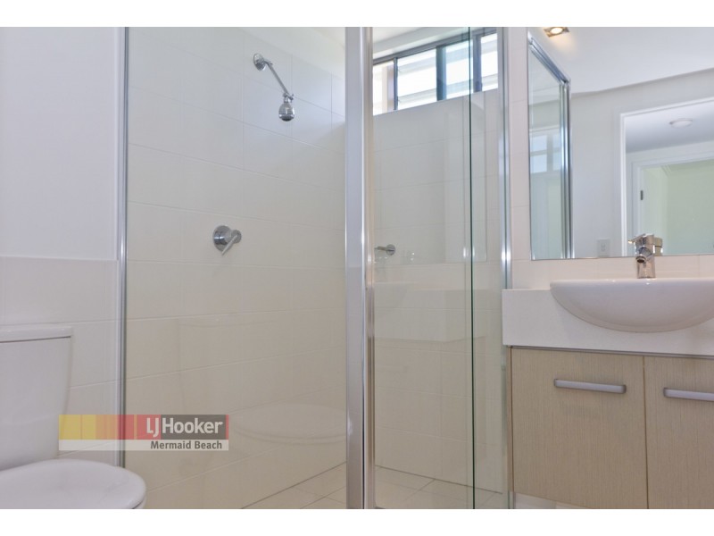 27/2 Gaven Crescent, Mermaid Beach QLD 4218