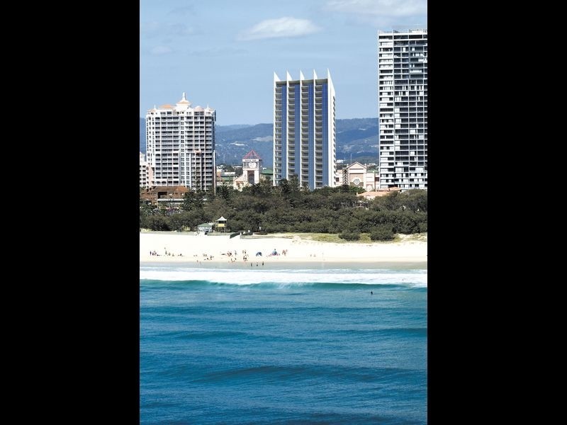 32/25 Surf Parade, Broadbeach QLD 4218
