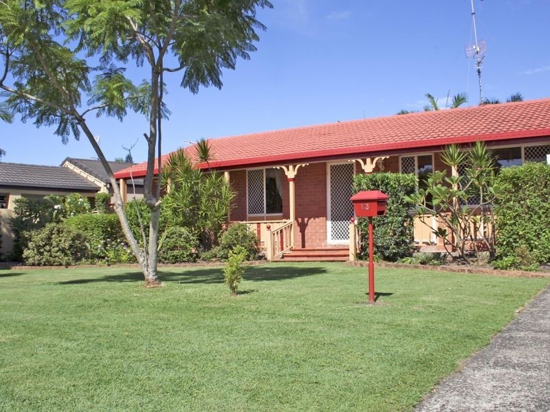 13 Splice Street, Mermaid Waters QLD 4218