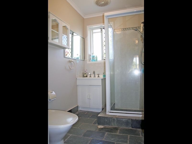 13 Splice Street, Mermaid Waters QLD 4218