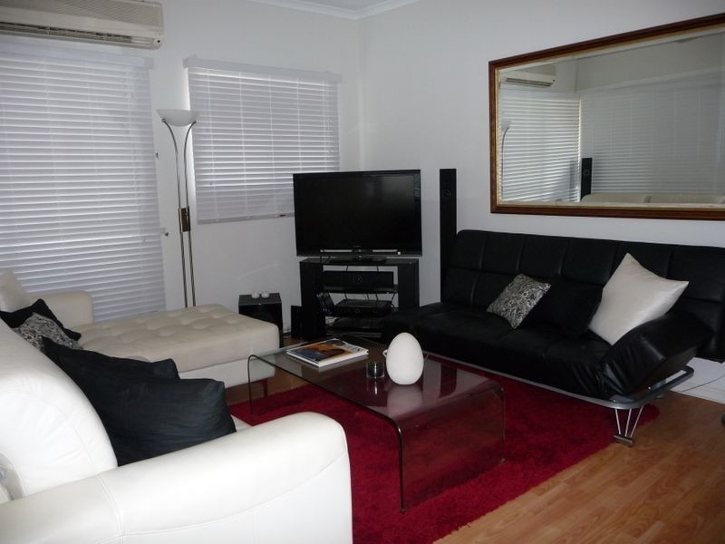 13/4 Monte Carlo Avenue, Surfers Paradise QLD 4217
