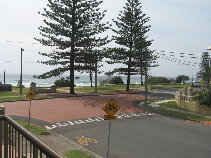 3/86 Marine Parade, Miami QLD 4220