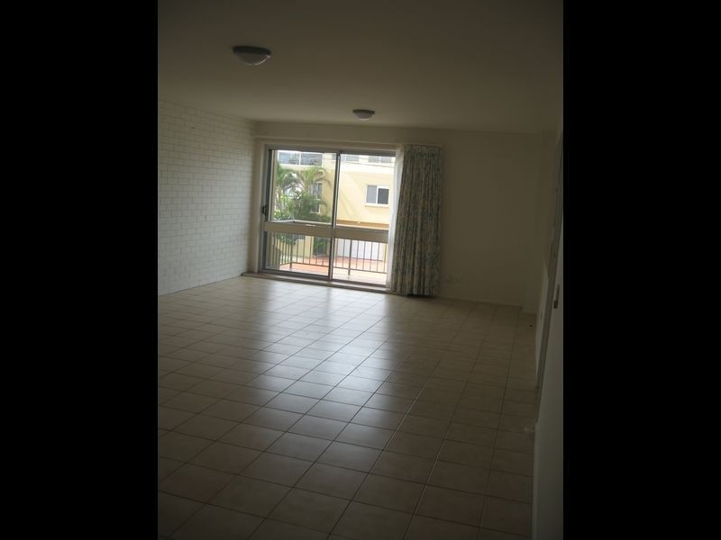 3/86 Marine Parade, Miami QLD 4220