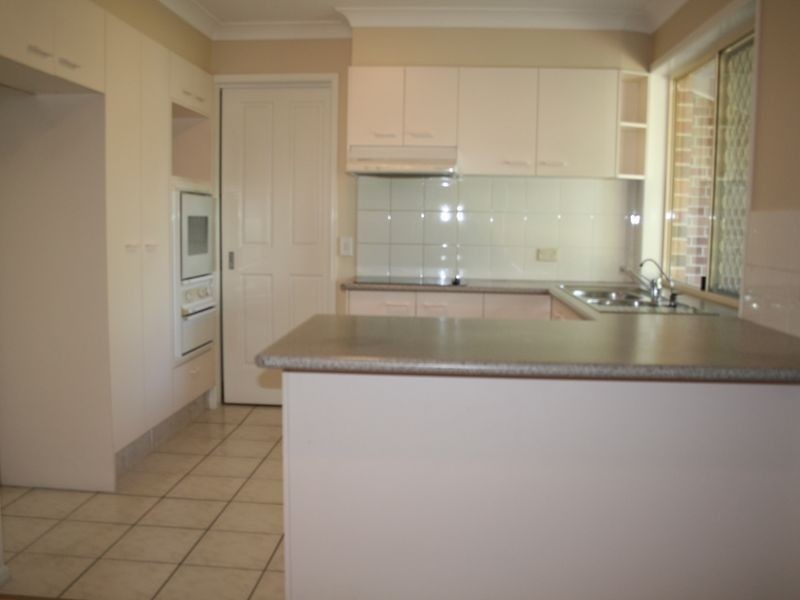 14/2 Cassowary Drive, Burleigh Waters QLD 4220