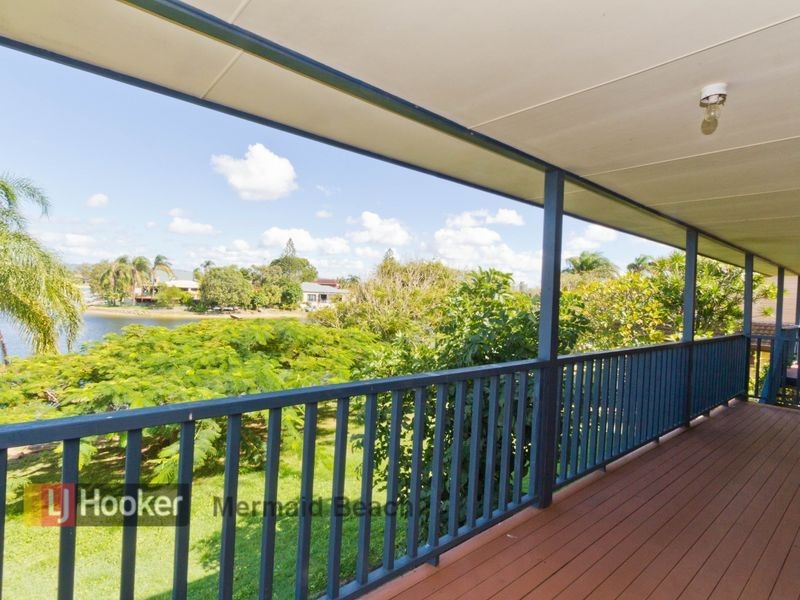60 Avanti Street, Mermaid Waters QLD 4218