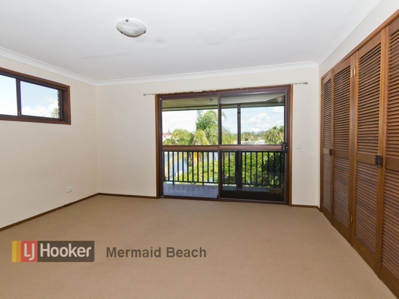 60 Avanti Street, Mermaid Waters QLD 4218
