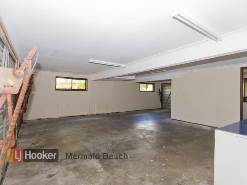 60 Avanti Street, Mermaid Waters QLD 4218