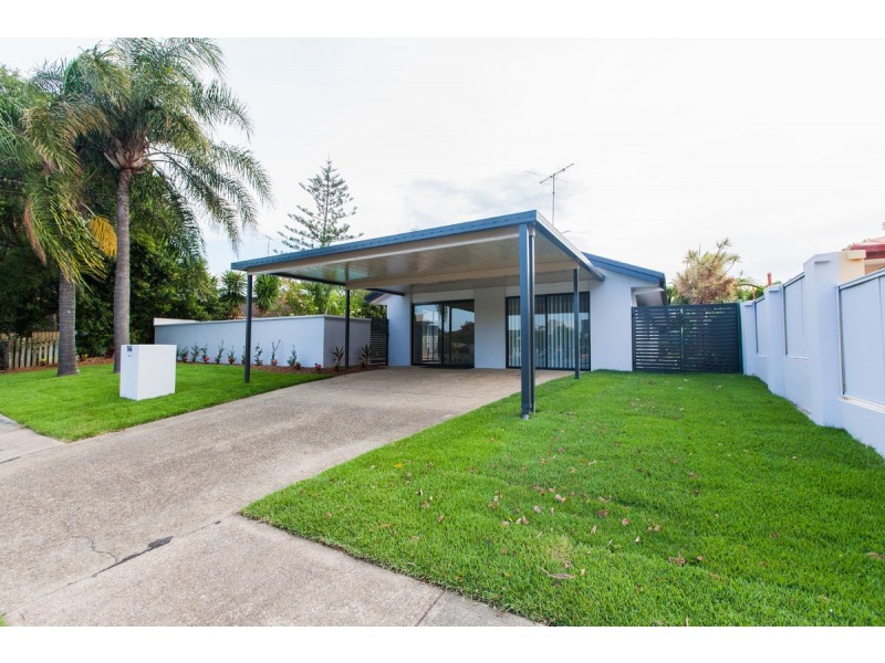 166 Markeri Street, Mermaid Waters QLD 4218