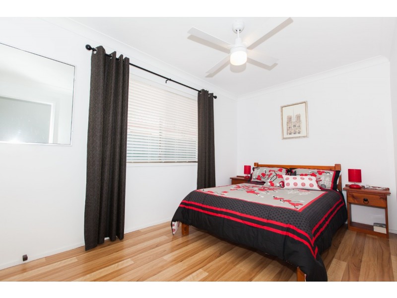 166 Markeri Street, Mermaid Waters QLD 4218