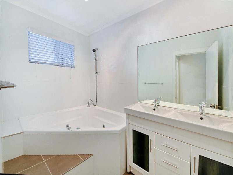 48 Surfers Avenue, Mermaid Waters QLD 4218