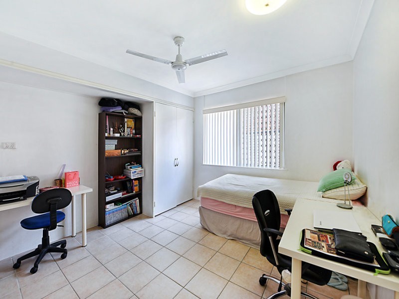 48 Surfers Avenue, Mermaid Waters QLD 4218