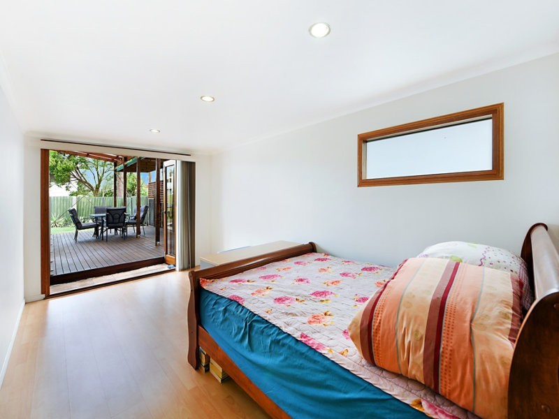 48 Surfers Avenue, Mermaid Waters QLD 4218