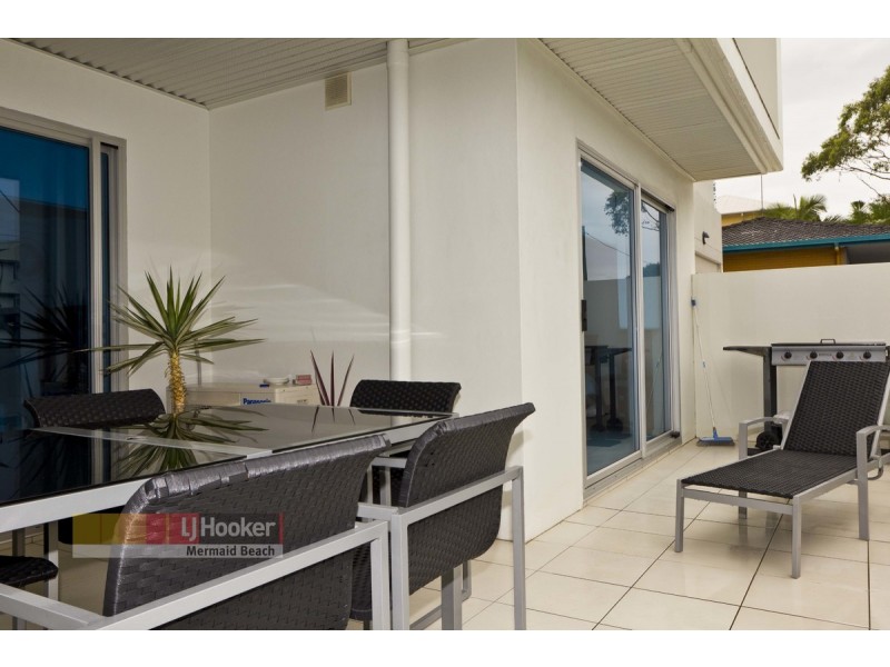 2/2312 Gold Coast Highway, Mermaid Beach QLD 4218
