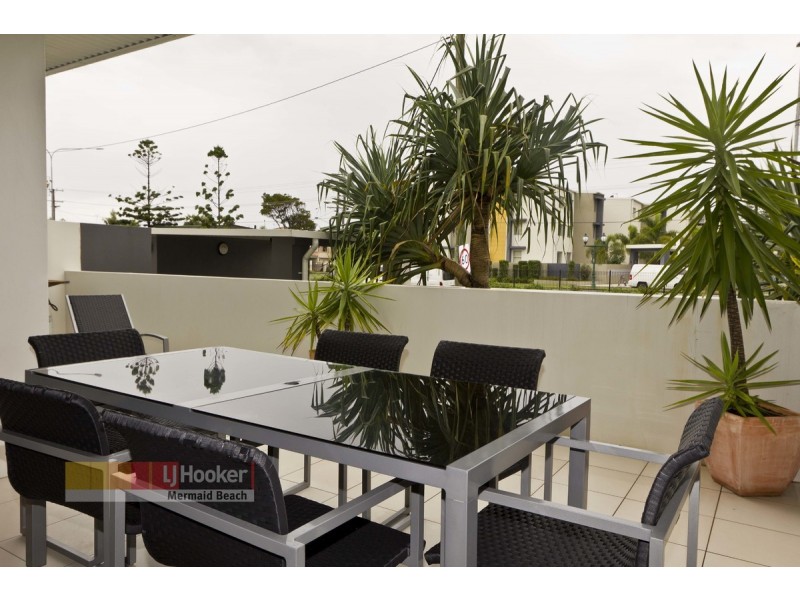 2/2312 Gold Coast Highway, Mermaid Beach QLD 4218