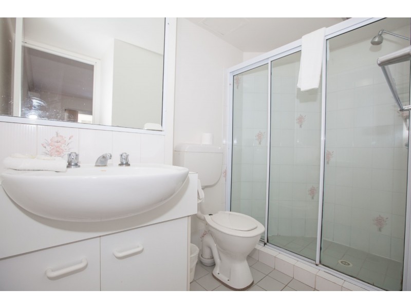 6/27 Wharf Road, Surfers Paradise QLD 4217