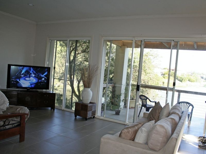 13 Manor Close, Robina QLD 4226