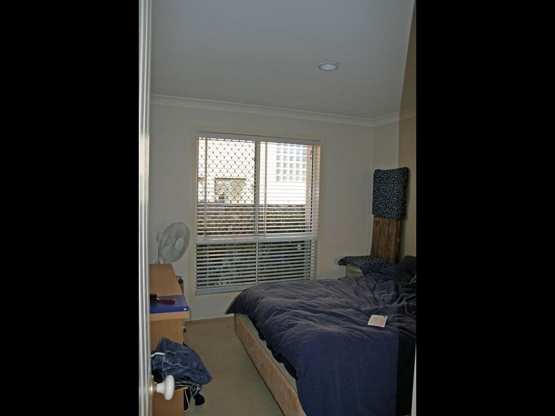 13 Manor Close, Robina QLD 4226
