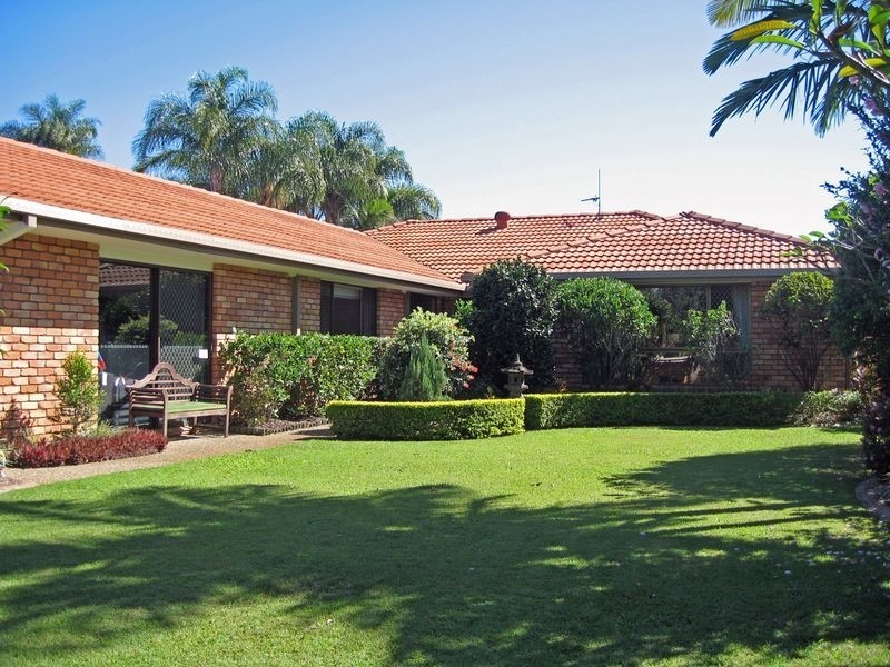 12 Winch Court, Mermaid Waters QLD 4218