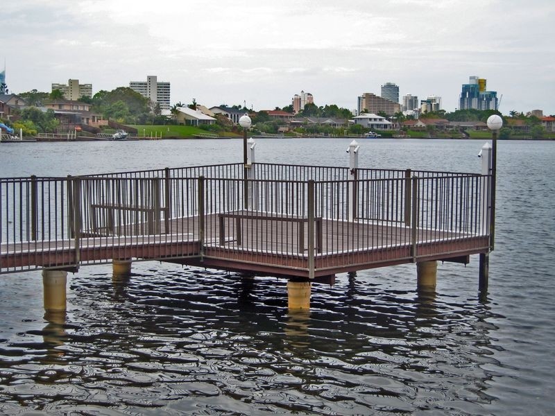 12 Lowanna Court, Mermaid Waters QLD 4218