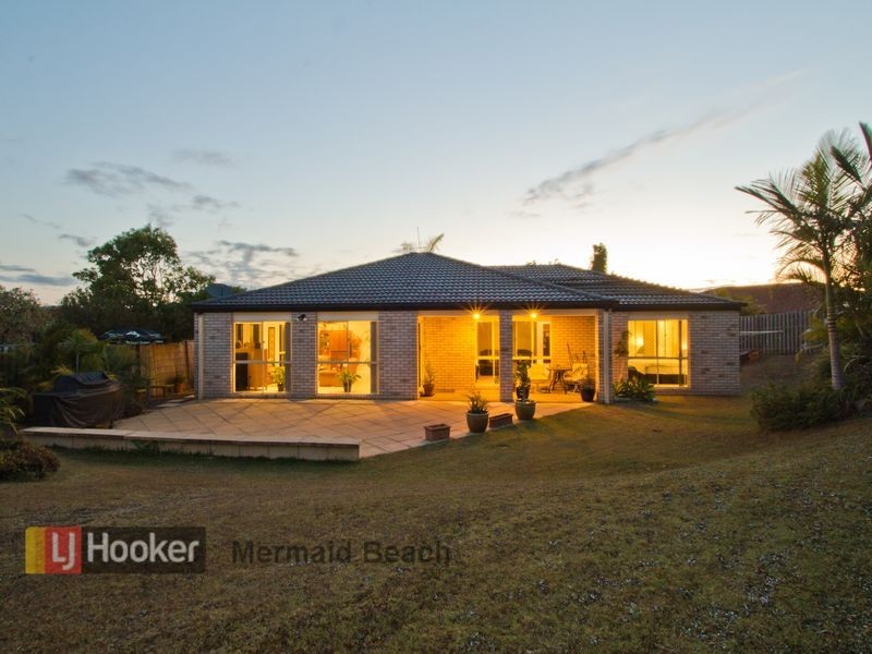 20 Robinia Ct, Robina QLD 4226