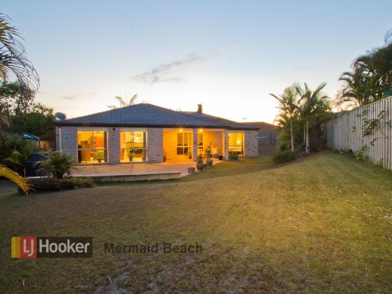 20 Robinia Ct, Robina QLD 4226