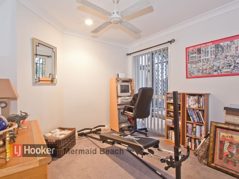 20 Robinia Ct, Robina QLD 4226