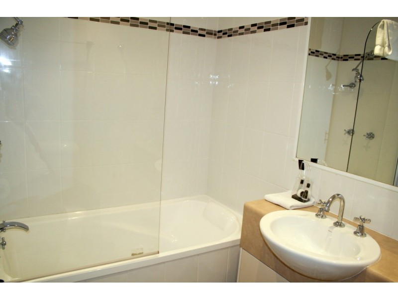 5/2320 Gold Coast Highway, Mermaid Beach QLD 4218