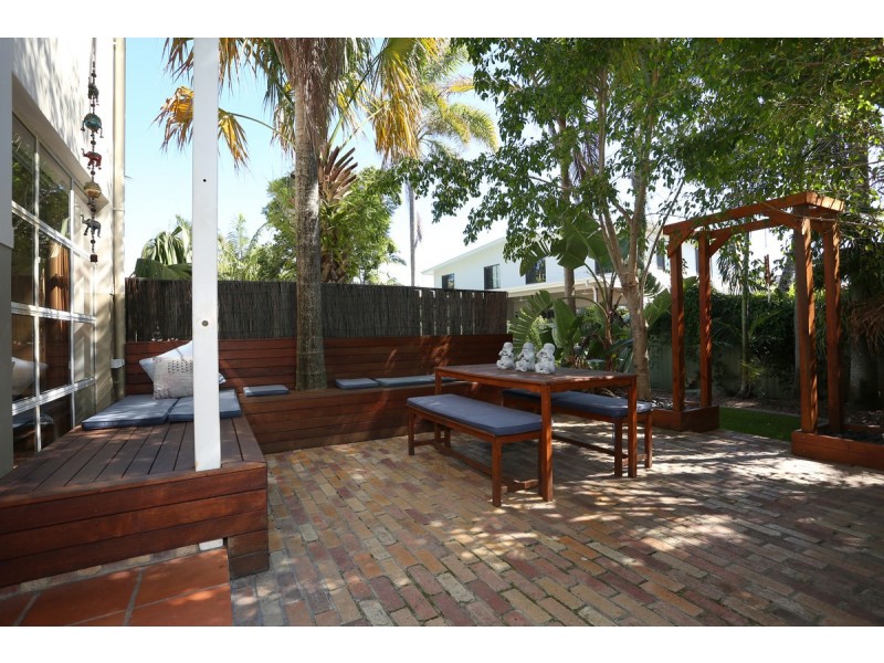 7/16 Crescent Avenue, Mermaid Beach QLD 4218