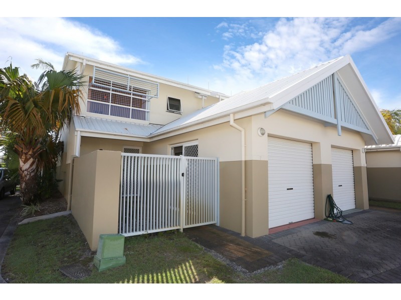 7/16 Crescent Avenue, Mermaid Beach QLD 4218