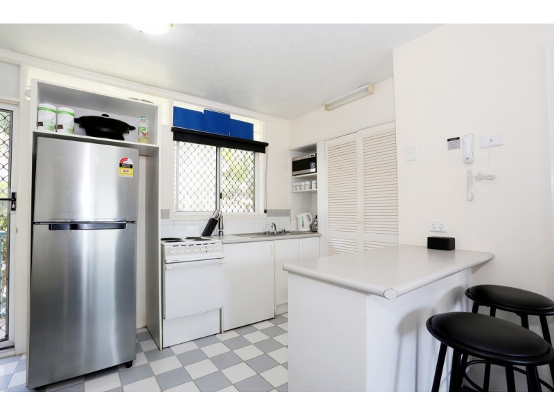 33/69-73 Ferny Avenue, Surfers Paradise QLD 4217