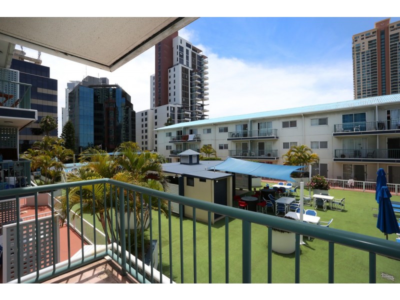 33/69-73 Ferny Avenue, Surfers Paradise QLD 4217