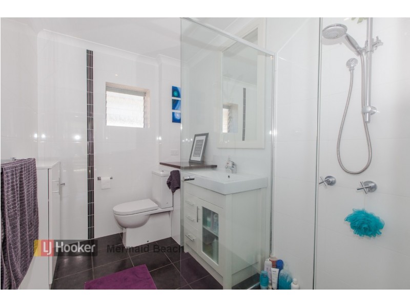 2/38 Sunbrite Avenue, Mermaid Beach QLD 4218