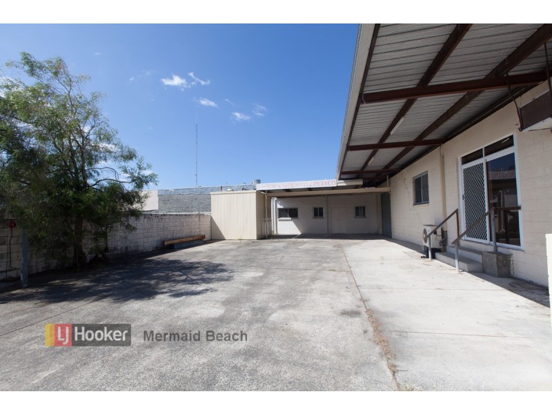 3 Brightlands Court, Mermaid Waters QLD 4218