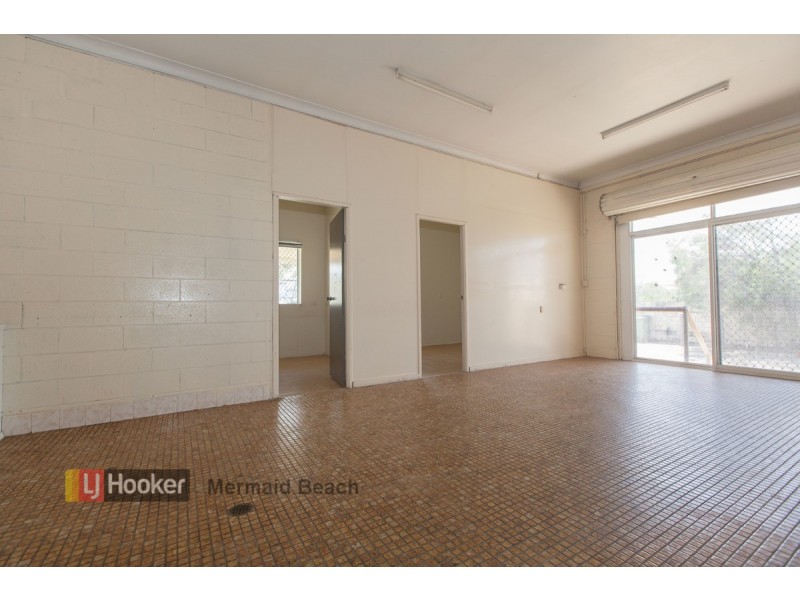 3 Brightlands Court, Mermaid Waters QLD 4218